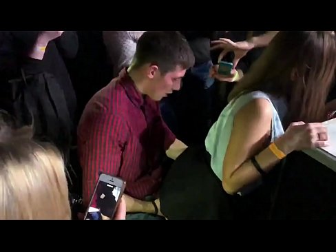 ❤️ Оросын шөнийн клубт жинхэнэ секс. 18 настай орос бүсгүйн хошного, үтрээнд шөнийн цэнгээний газарт галзуу ❤❌ Секс видео манайд mn.pornplaybb.ru ❤